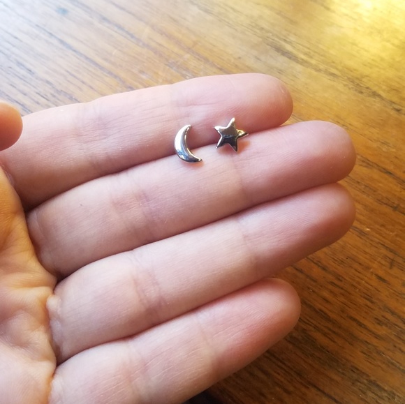 NWOT Sterling Moon Star Studs - Picture 5 of 9